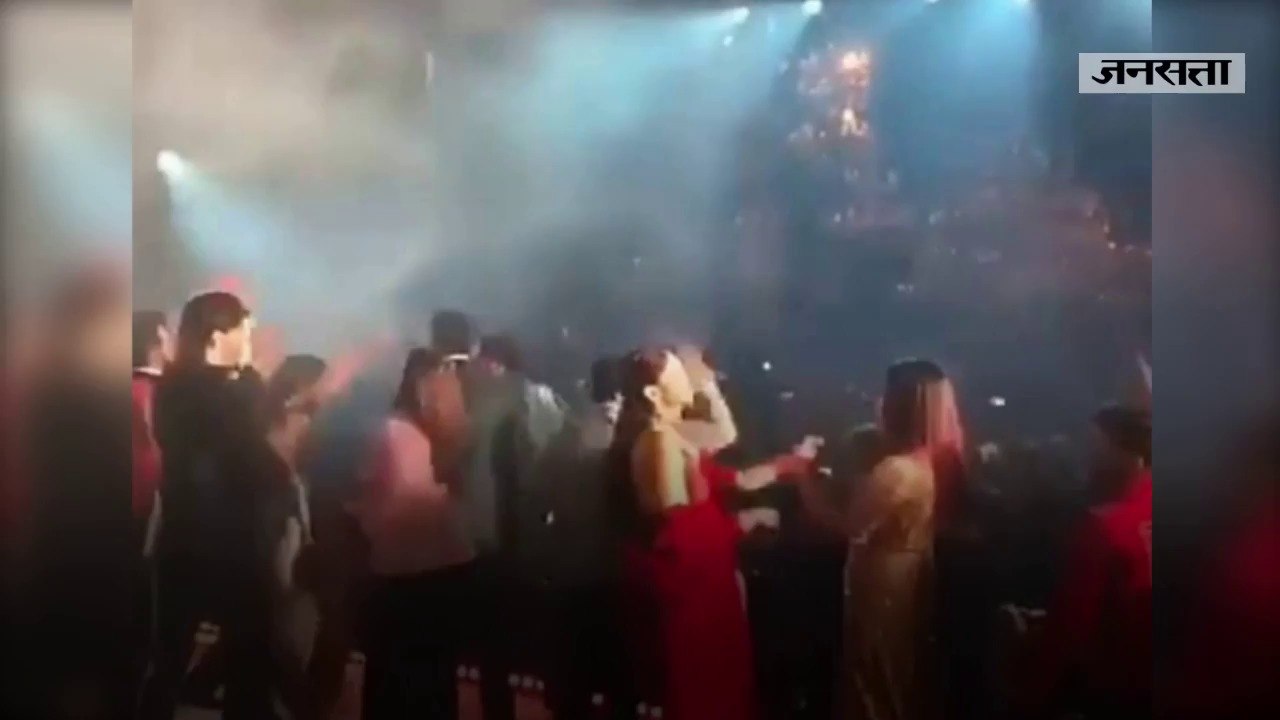 पति को छोड़ दीपिका ने ऐश्वर्या संग लगाए ठुमके, कूदते हुए बीवी के पीछे-पीछे आए रणवीर