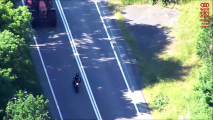 Un dron de la Policía Foral vigila las posibles infracciones que se cometen en la N121A, en Navarra
