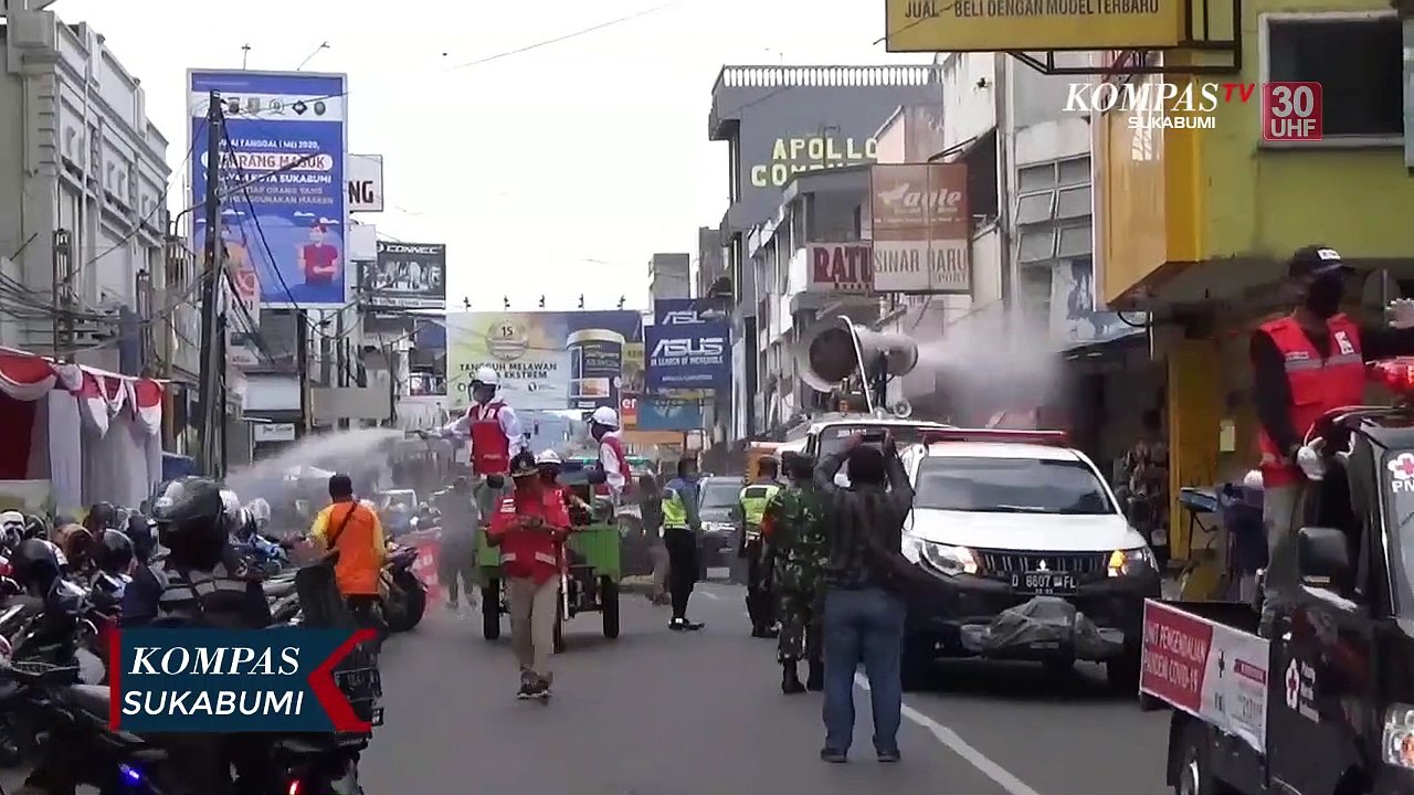PMI semprotkan Disinfektan