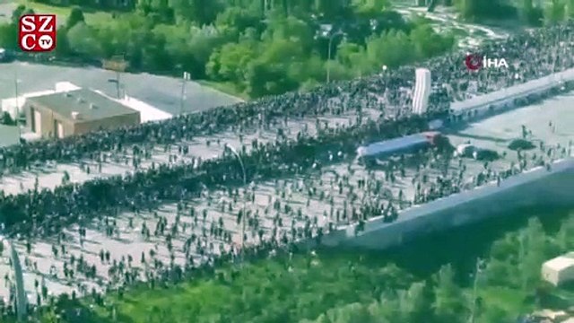 Minneapolis'te tanker, göstericilerin arasına daldı