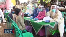 Pedagang dan Pengunjung Pasar Gunungpati Jalani Tes Swab Massal