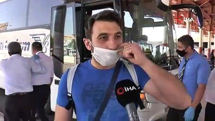 Seyahat kısıtlamasının kalkmasıyla vatandaşlar otogarlara koştu