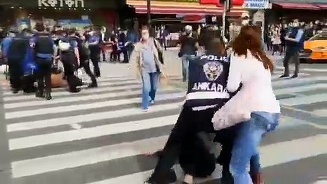 Ethem Sarısülük anmasına polis müdahalesi, çok sayıda kişi gözaltında