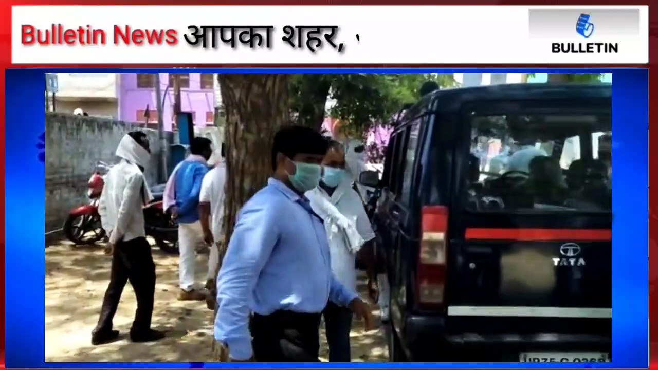 नगर पालिका परिषद के कर्मचारियों ने की हड़ताल