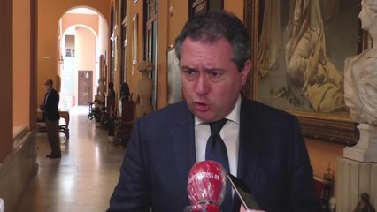 Télécharger la video: El Ayuntamiento de Sevilla apoya el ingreso mínimo vital