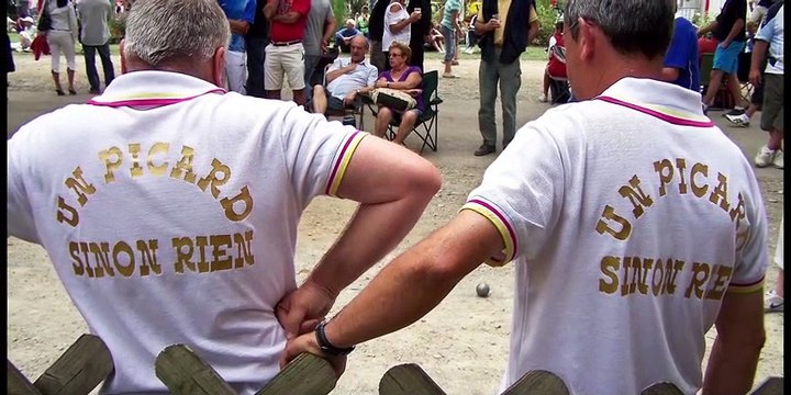 Pétanque : Tenues identiques