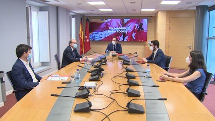 Los partidos de la Comunidad de Madrid arrancan el diálogo con la ausencia de Ayuso y la ultraderecha