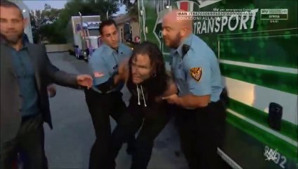 (ITA) Jeff Hardy viene arrestato all'ingresso dalla Polizia (WWE SMACKDOWN 29/05/2020)