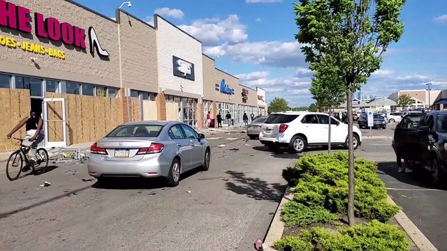 People Looting Destroyed Stores During Riots in Pennsylvania