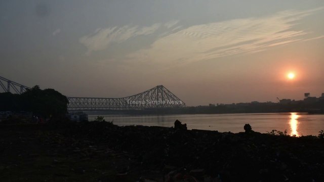 Anupam Kher's autobiography and lessons taught by Treeya Simple News ... | Anupam Kher Biography, Biography, Career, Awards ...