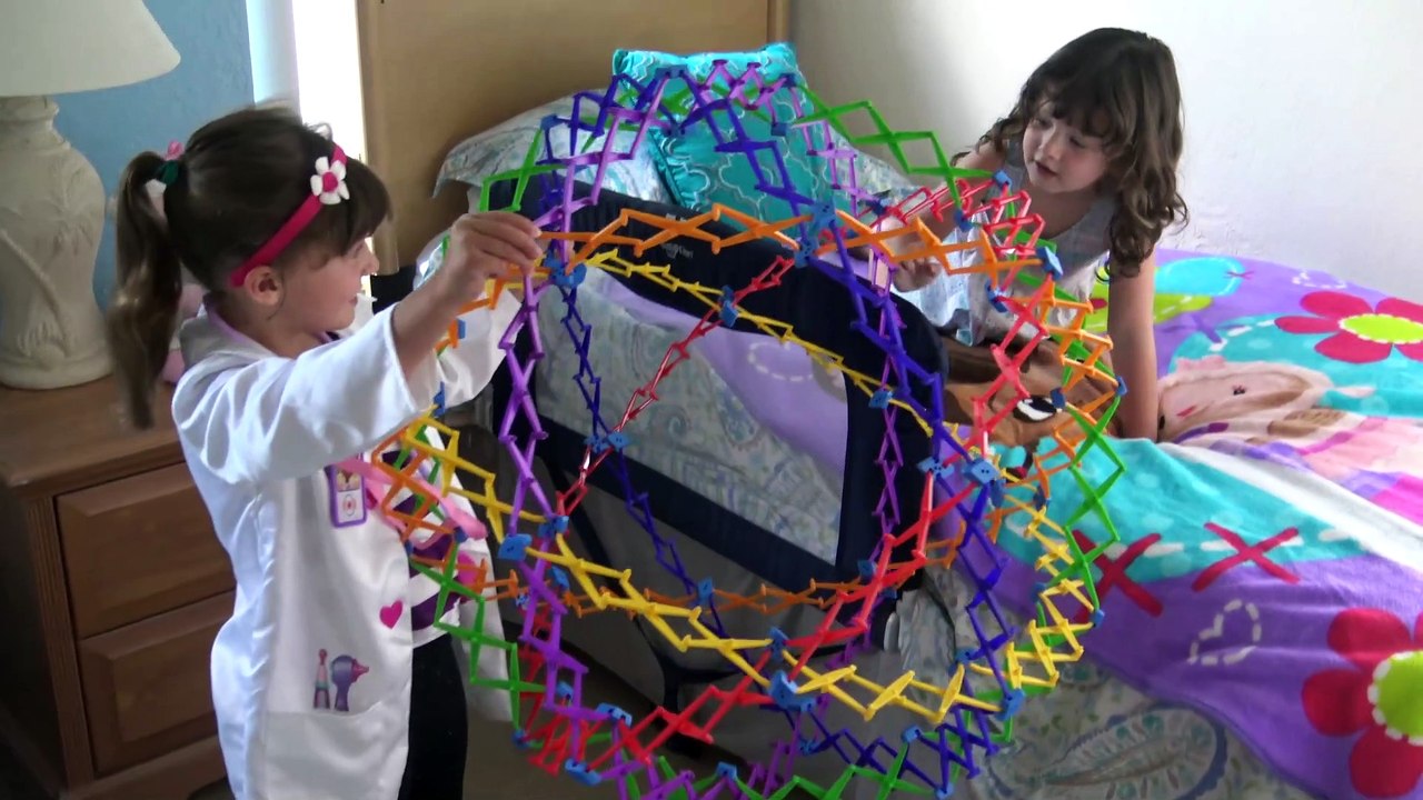 Brincando  com minha irmãzinha
