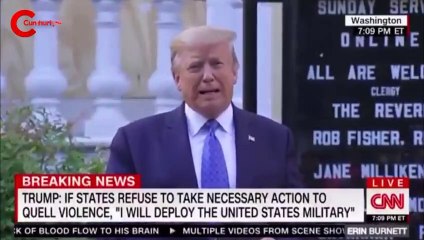 Trump İncil ile böyle poz verdi