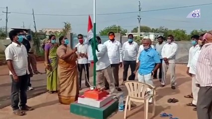 జెండా ఎగరేసిన ఎమ్మెల్యే సీతక్క : MLA Seethakka to Hoist National Flag || 6th Telangana Formation Day