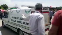 Cenaze araç şoförü, cenaze dönüşünde kazada hayatını kaybetti