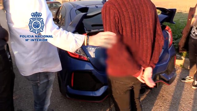 Desarticulados dos grupos por estafar a operadoras y entidades bancarias