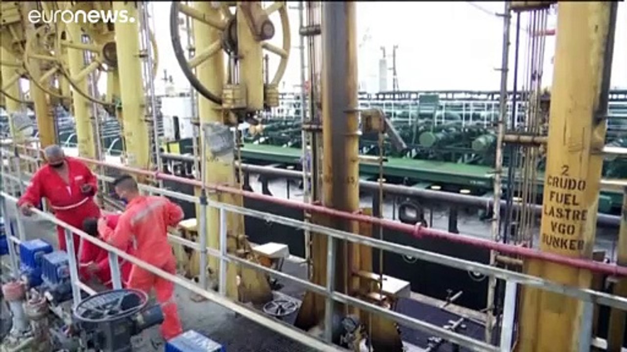 Historischer Schritt: Maduro öffnet Treibstoffmarkt