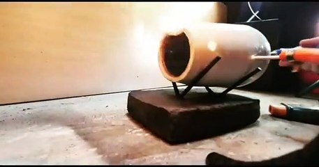 Sailor builds mini jet engine