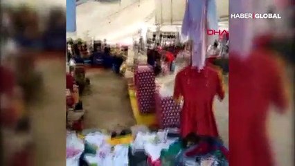 İstanbul'da şiddetli yağış pazarı yerle bir etti