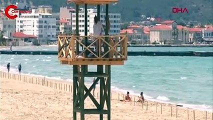 Sıcak havayı fırsat bilip denize girdiler