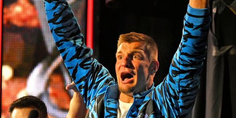 Rob Gronkowski Loses WWE Title in Awkward Backyard Brawl