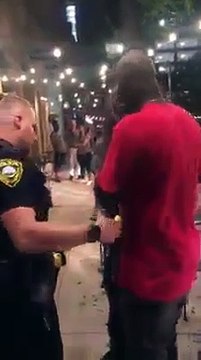 USA : Racisme - Les policiers racistes sont tombés sur un agent FBI