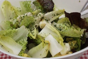 The Thing That Makes Restaurant Salads Taste Better Than Yours