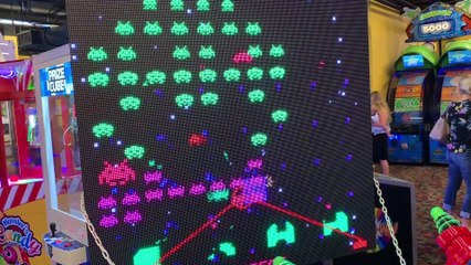 Space Invaders Frenzy : 2 Jackpots + Gameplay