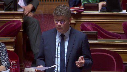 Cédric Perrin présente sa proposition de loi pour favoriser les procurations