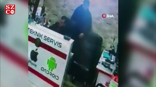 Cep telefonunun bataryası bomba gibi patladı