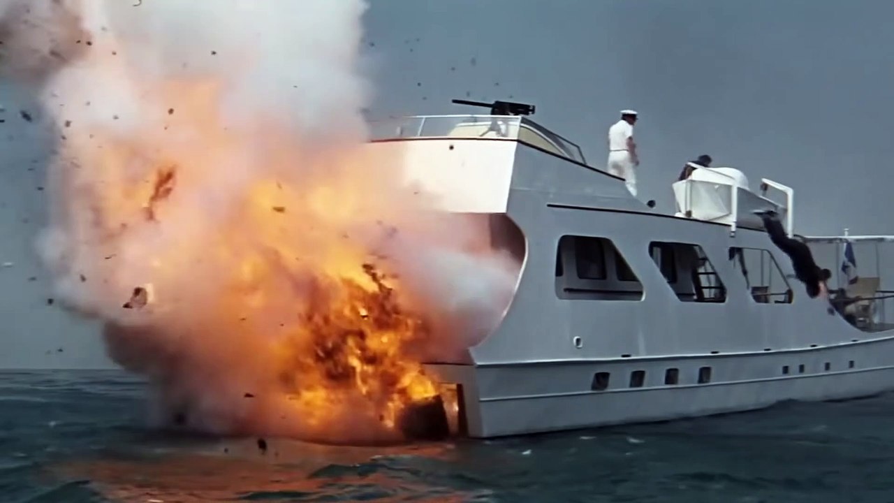 James Bond THUNDERBALL movie (1965) - Clip - Bond and Emilio Largo battle