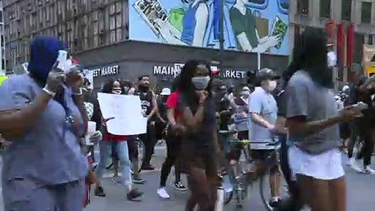 Protestos se intensificam