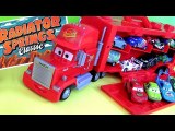 EXCLUSIVE Mack Truck Carry Case Disney Cars Display Store 16 Diecast Cartoys Pixar Cars2 review