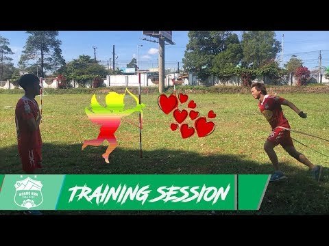 Thanh Hậu say sưa nhìn Tuấn Anh tập thể lực trong buổi tập của CLB Hoàng Anh Gia Lai | HAGL Media