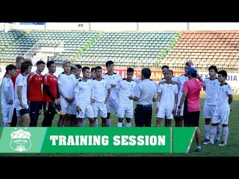 Buổi tập rộn ràng tiếng cười của các cầu thủ trước trận tiếp đón TP.Hồ Chí Minh | HAGL Media