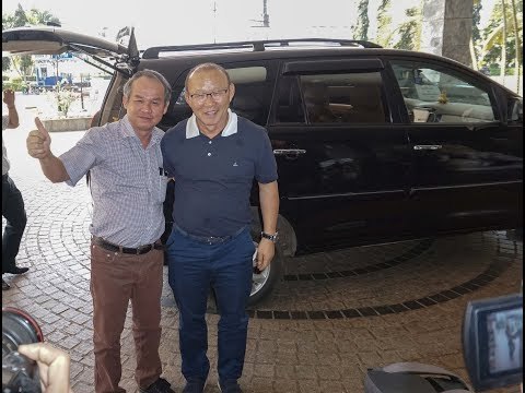 Chủ tịch Đoàn Nguyên Đức báo tin mừng sẽ đầu tư khóa 4 tập huấn| HAGL Media