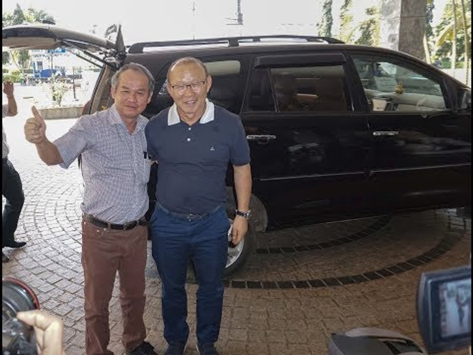 Chủ tịch Đoàn Nguyên Đức báo tin mừng sẽ đầu tư khóa 4 tập huấn| HAGL Media