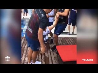 Món quà sinh nhật "độc đáo" mà đồng đội ở Thái Lan dành tặng Xuân Trường | HAGL Media