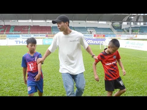 Công Phượng tạo cảm hứng cho gần 2000 thí sinh tranh tài tại đợt tuyển sinh lớp NK khóa V - HAGL