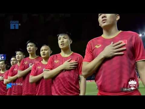 Khoảnh khắc khiến hàng triệu fan xúc động: Tuấn Anh vào sân, toàn đội giơ áo Đình Trọng