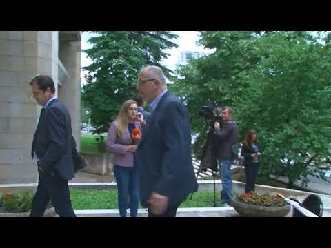 Ora News - Nis mbledhja e Këshillit Politik për Zgjedhoren , mbërrijnë bashkëkryetarët