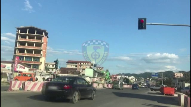 Policia rikthehet në rrugë/ Nisin gjobat për shkelje të rregullave të qarkullimit