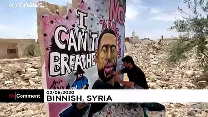 نقش جورج فلوید بر دیواره ویرانه‌ای در ادلب سوریه