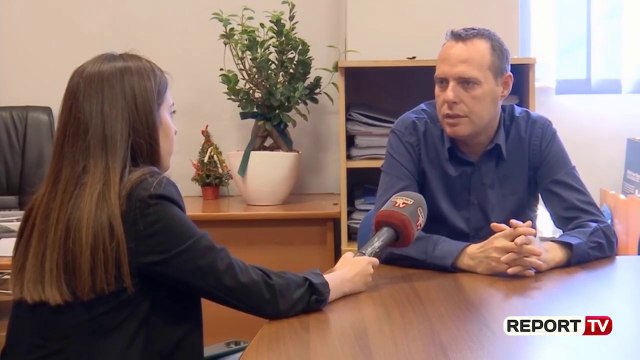 Mbyllet vitit shkollor për parauniversitarët/ Mësuesit i tremben vjeshtës, skenar për valën II COVID