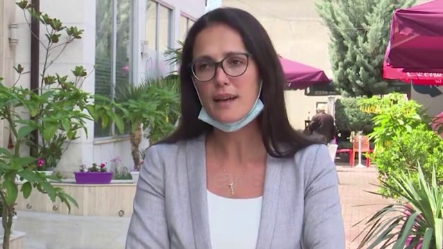 Ora News - Tatimet ftojnë tatimpaguesit të aplikojnë për paketën e dytë të luftës