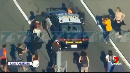 MINEAPOLIS NE FLAKE NGA PROTESTAT, TURMA PERLESHET ME POLICINE - News, Lajme - Kanali 7