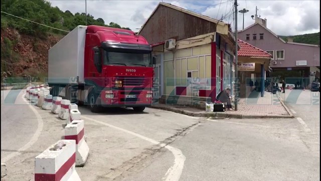 KAPSHTICE, KAPEN 200 KG KANABIS NE NJE MAKINE FRIGORIFERIKE - News, Lajme - Kanali 7