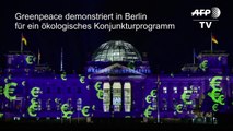 Spektakuläre Greenpeace-Aktion am Reichstagsgebäude