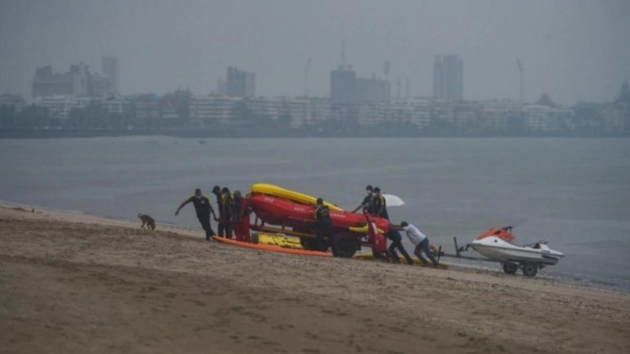 Cyclone Nisarga: Visuals from Alibag