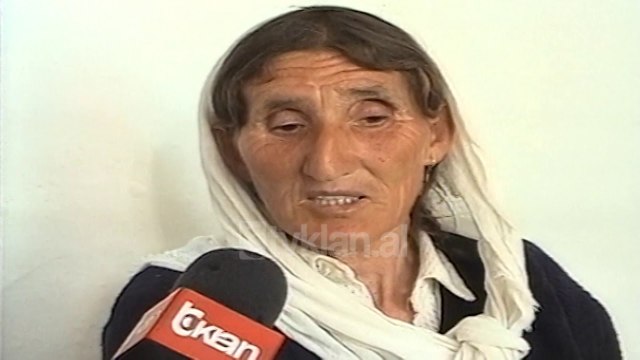Thesari i gjetur ne shtepine e Pellumb Dalti ne Peze-Helmes (8 Maj 2000)