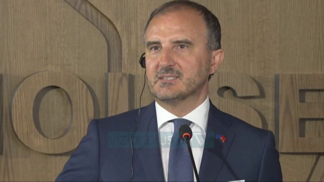 Yuri Kim për “Zgjedhoren”: Mos vendosni kushte të reja, mbani fjalën! - News, Lajme - Vizion Plus